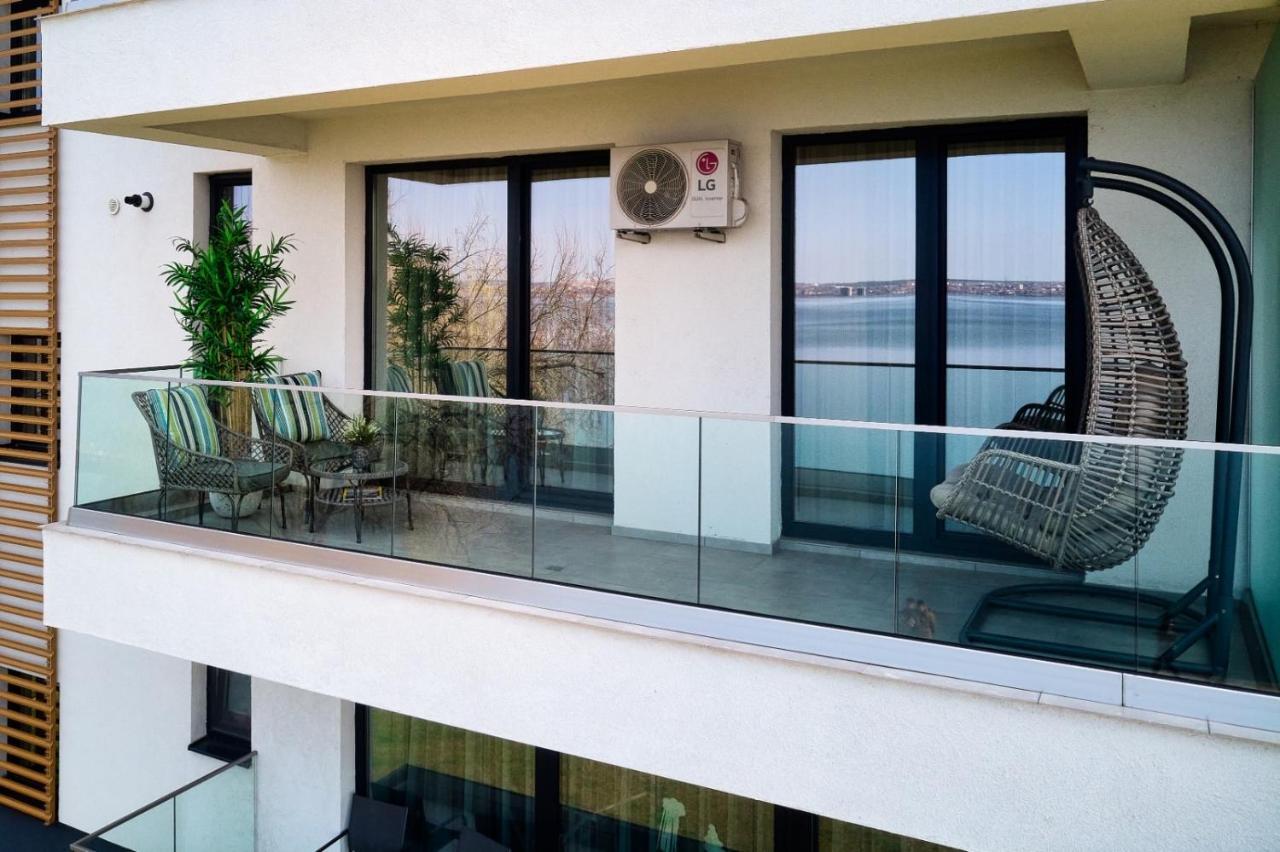 Riva Lake Boutique Mamaia Buitenkant foto