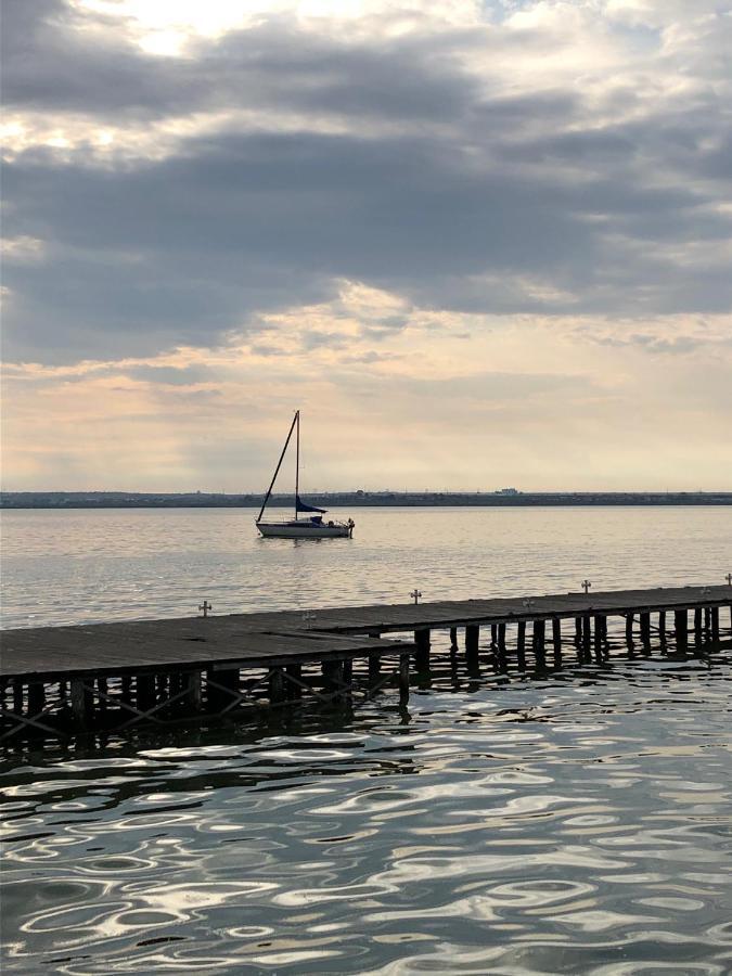 Riva Lake Boutique Mamaia Buitenkant foto